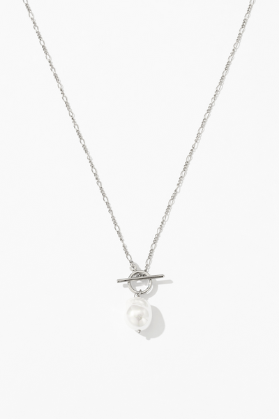 Elegant Golden Pearl Necklace