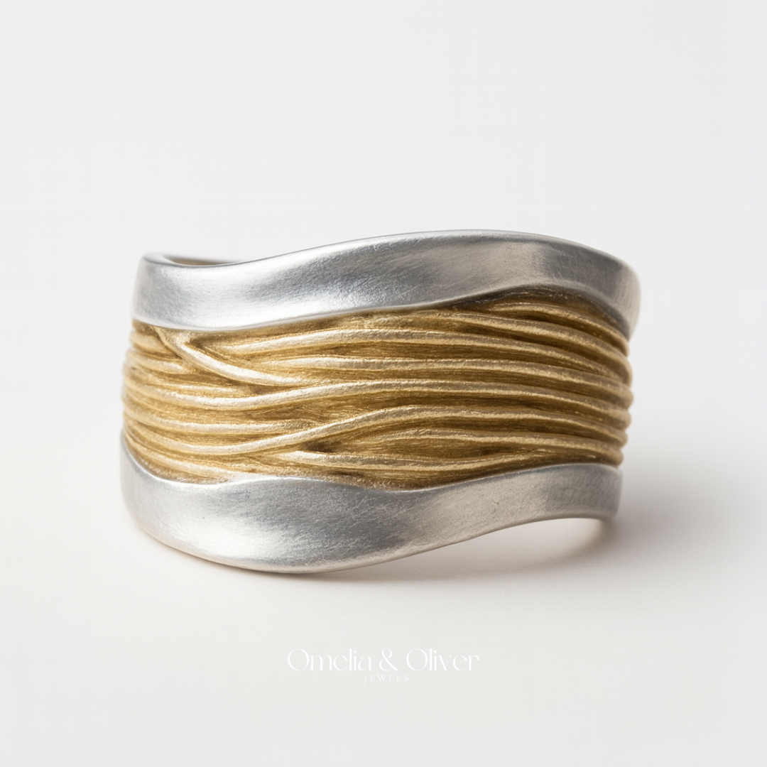 Omelia - The Golden Threads Ring